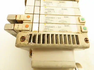 SMC VVQ2000-10A-1 VQ2401-51 Pneumatic Solenoid Valve 4-Station Manifold Block
