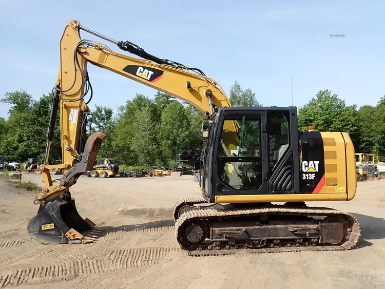 Used 2017 CATERPILLAR 313F Crawler Excavators Massachusetts US | Brookside Equipment Sales #1422117