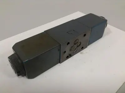 USED VICKERS DG4V-3-6C-M-U-HL7-60