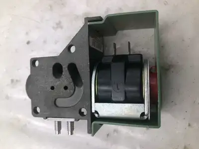 ASCO Red-Hat 8318C20 1/4″ Solenoid Valve Coil 110/120V 50/60Hz 100PSI 3NC -NIB
