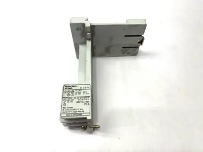USED SPRECHER + SCHUH OVERLOAD RELAY SOCKET LOT OF 2