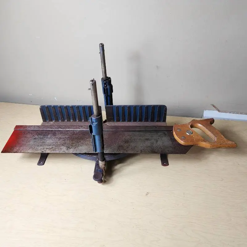 Stanley No. 60 1/2 Miter Box with Saw