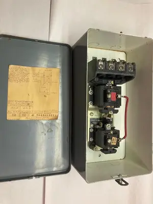 Used ALLEN-BRADLEY 704BAD921A Starters | Surplus Asset Holdings #1204368