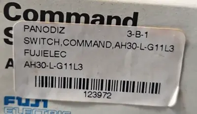 FUJI ELECTRIC AH30-L-G11L3 Command Switch. Loc4E-28