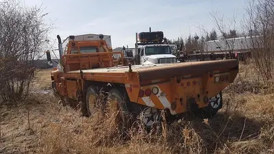 USED 2000 GMC C8500 TANDEM AXLE BED TRUCK