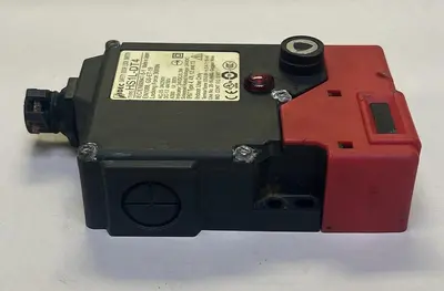 USED IDEC HS1L-DT4