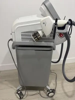 Used 2018 LUMENIS DESIRE WITH HS AND XC HANDPIECES  LOW SHOTS Lasers / Laser Systems Minnesota US | Midwest Medical #1467820