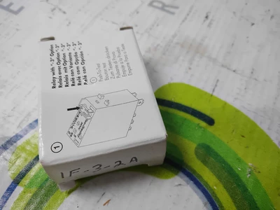 NEW ALLEN BRADLEY 700-HK32A1-4