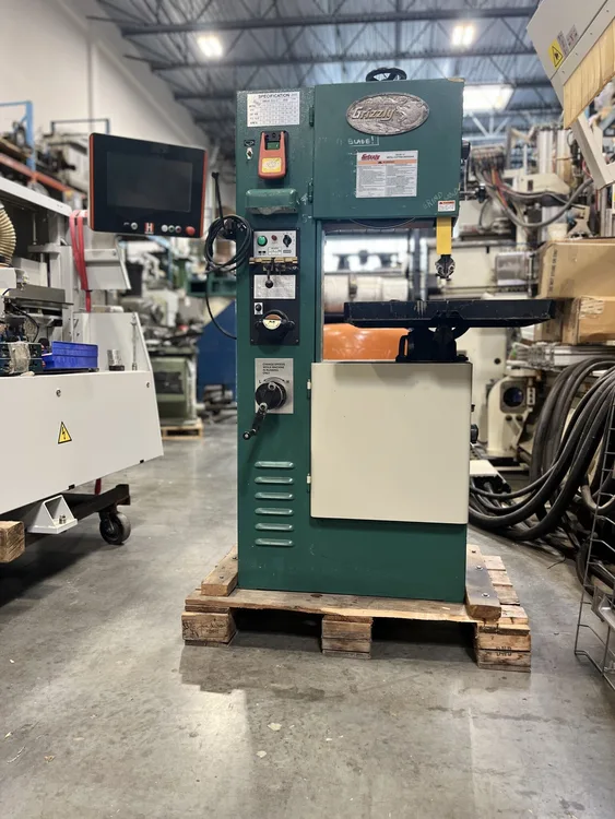 Used Grizzly G8145 Vertical Band Saws British Columbia CA | Coast Machinery Group #875471