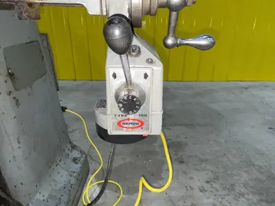 1.5 HP BRIDGEPORT SERIES I VERTICAL MILL / MILLING MACHINE: STOCK #20707