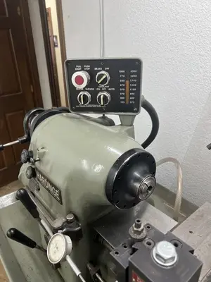 USED 1982 HARDINGE HLV-H