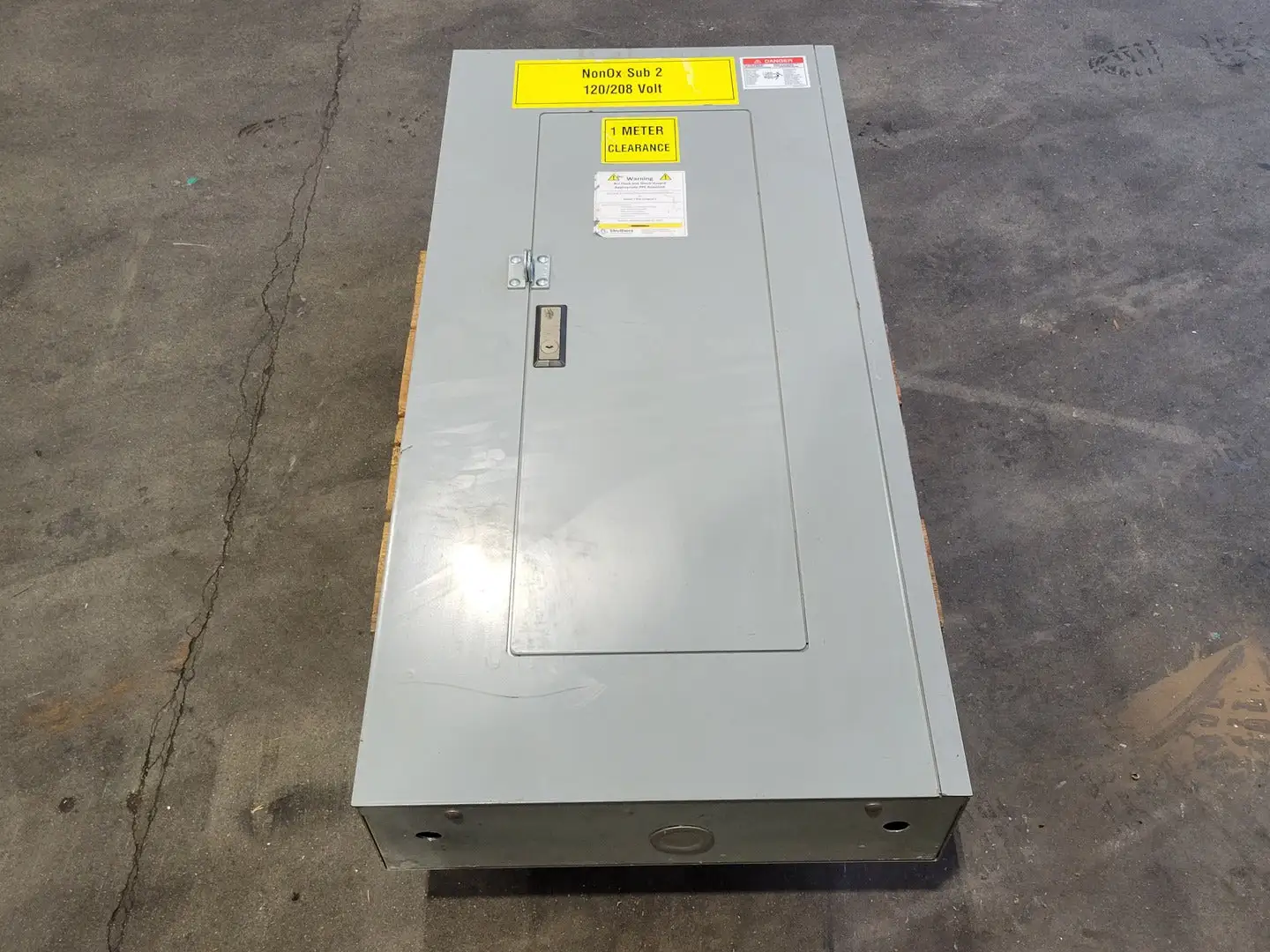 Used EATON P1RL4R242I Circuit Breakers British Columbia CA | Lenmark #1743346
