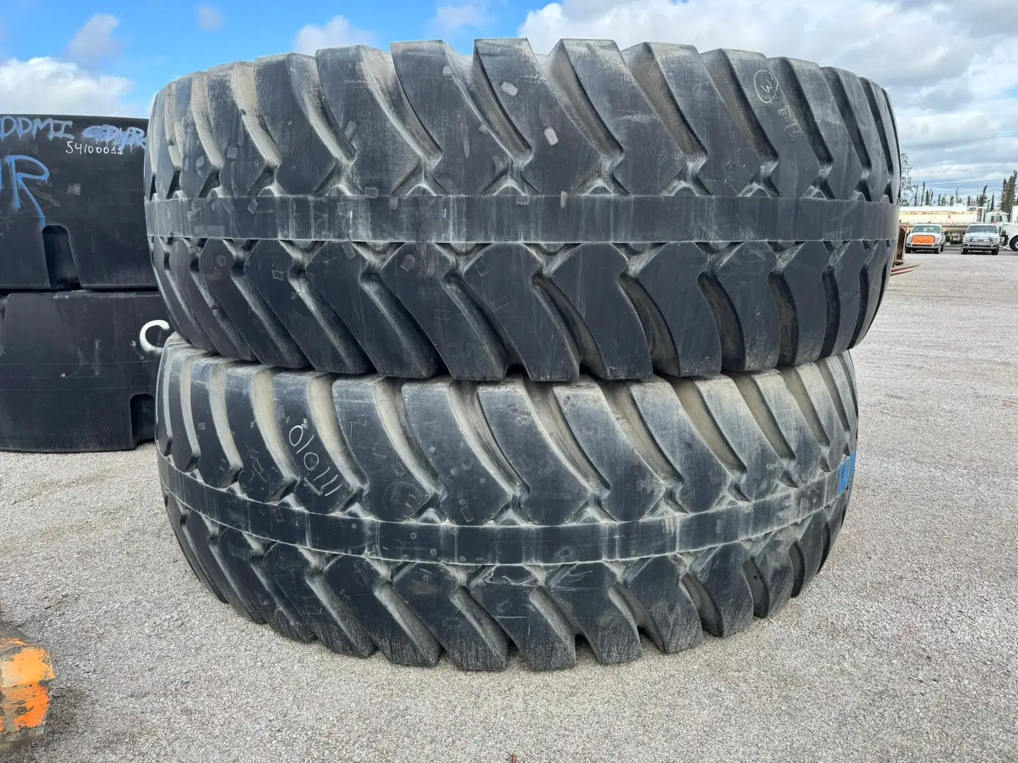NEW FIRESTONE 49.5X57