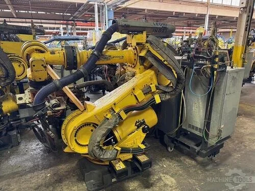 Used FANUC FANUC R2000IB/210F Robots Michigan US | RAB Industries, Inc. #184588