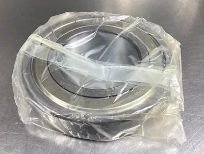 NSK 6213ZZC3 Ball Bearing 6213ZZC3E AV2S5 6B-2