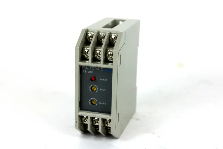 Used KEYENCE AT-210 Industrial Controls | Industrial Parts R Us Inc. #365676