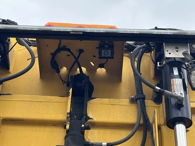 USED 2017 PETERBILT 567 6X4