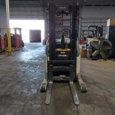 USED 2018 CROWN RR5725-45