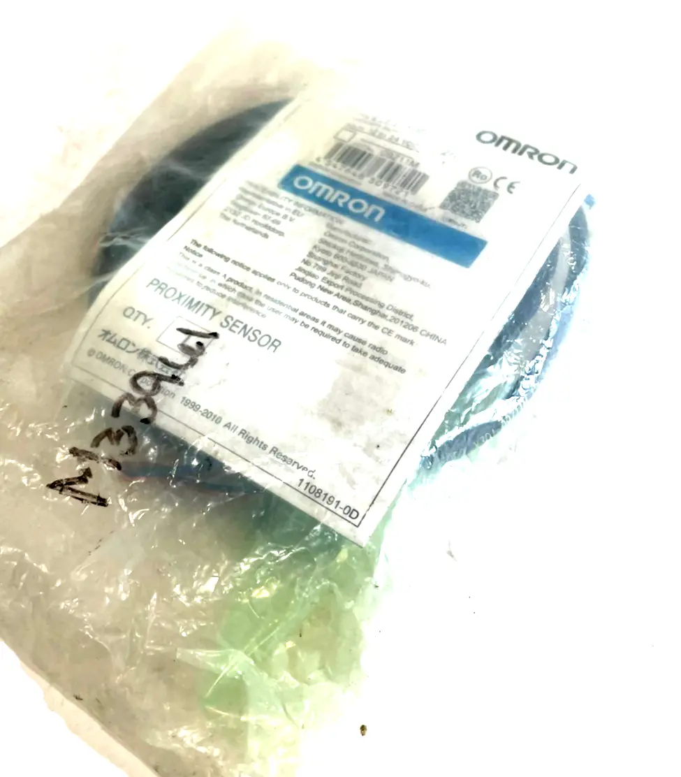 NEW OMRON E2E2-X3D1 PROXIMITY SENSOR 2M E2E2X3D1
