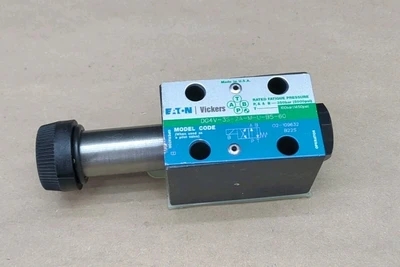 NEW Eaton DGV-3S-2A-M-U-B5-60