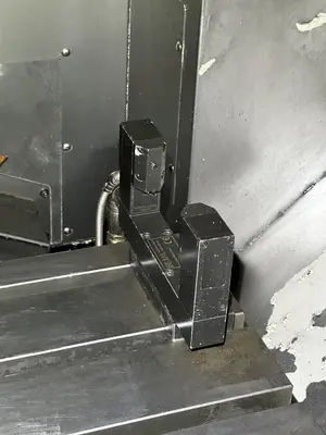 USED 2011 MAKINO F5