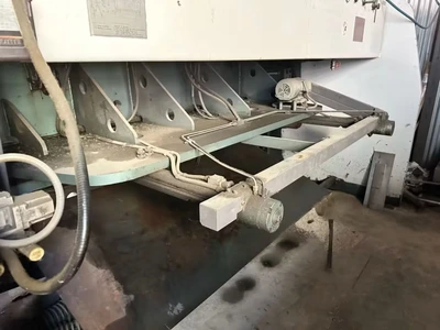 Used 1986 Amada H-3013 Power Squaring Shears (Inch) New Jersey US | Machinery Values #935282