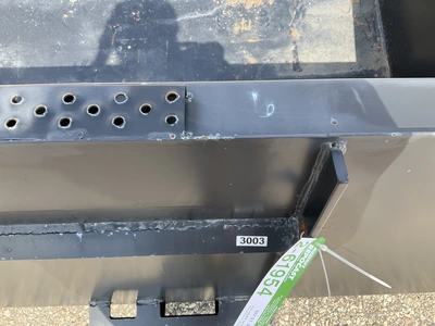 Used TOMAHAWK 78" SNOW/ MULCH BUCKET Skid Steer Buckets Michigan US | Miedema Asset Management Group #1342549