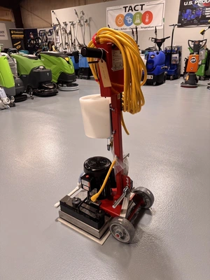 Square Scrub EBG20/C Pivot with Water Tank NEW