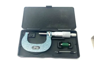 USED MITUTOYO OUTISDE MICROMETER 1-2" RATCHET STOP M120-2"MA