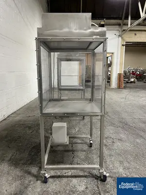 USED Germfree Laminat Flow Hood