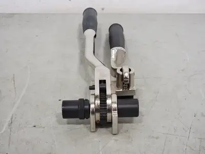 NEW AXIS 21776