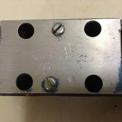 USED VICKERS DG4V-3-2AL-M-U-HL7-60