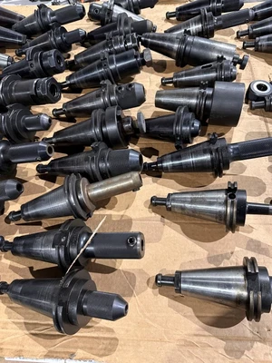 CAT 50 ASSORTED TOOLHOLDERS