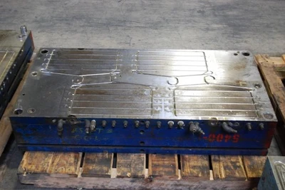 Multi-Garment Hanger mold