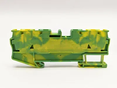ST 4-QUATTRO-PE,3031461 | Phoenix Contact Typ ST 4-QUATTRO-PE Ground Terminal Block 3031461 LOT OF 10 - New