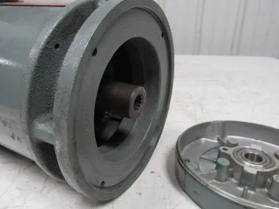 Reliance B77S377OM Type P Brake Motor 3/4 Hp. 1725 RPM 230/460V 60Hz Spline Gear