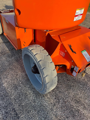 USED 2016 JLG E450AJ