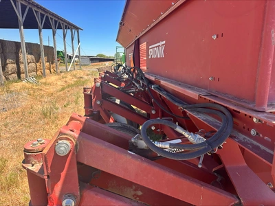 Used _UNKNOWN_ _UNKNOWN_ Planters Idaho US | Tri-Steel Manufacturing #1557160