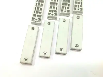 USED MAVERICK INDUSTRIAL SALES PNEUMATIC VALVE MANIFOLD BLANK COVER 80MM X 23MM