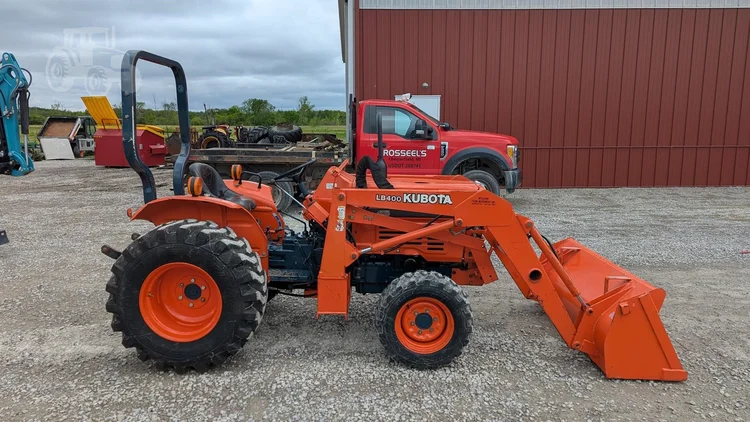 Used 1992 KUBOTA L2350DT Agricultural Tractors | Rosseel's Equipment Inc #720662