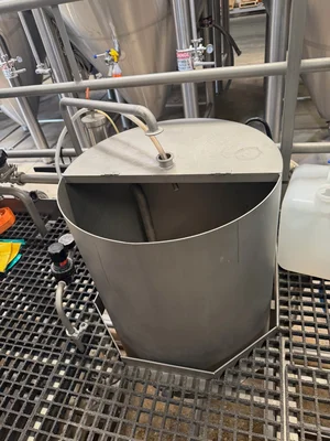 Used _UNKNOWN_ _UNKNOWN_ Brewing Equipment Indiana US | Brewhouse Equipment Group #1355069