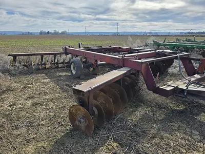 USED INTERNATIONAL 21'