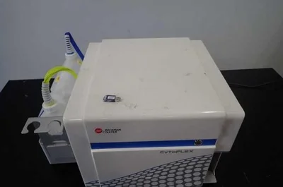 USED BECKMAN - COULTER CYTOFLEX
