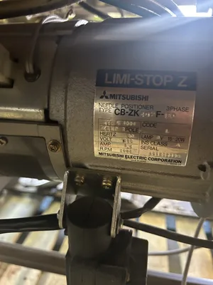 Pegasus E52-186A Industrial Overlock Serger Sewing Machine w/ BL Controller