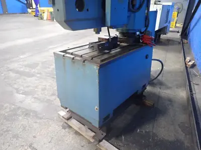 Used SOUTHBEND RADIAL DRILLS GF50800 Radial Drills Ohio US | HGR 24 #1278386