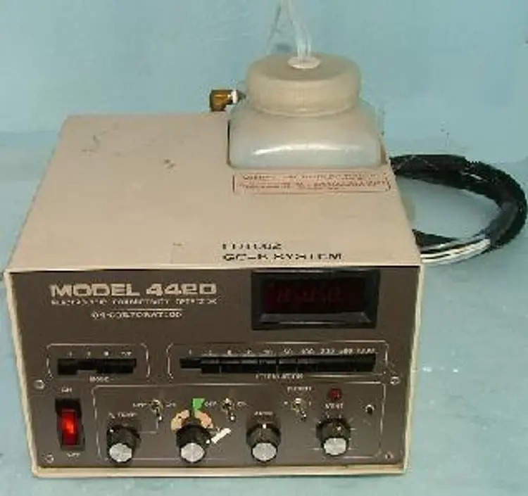 Used _UNKNOWN_ 4420 ELECTROLYTIC CONDUCTIVITY DETECTOR Gas Analyzers / Detectors Texas US | Bamko Surplus Process Equipment #938481