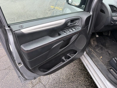 Used 2019 DODGE GRAND CARAVAN GT Vans Ohio US | Miedema Asset Management Group #1577810