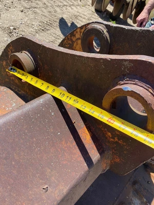 Used 2000 CFS INC 48 BUCKET Multipurpose Buckets Wisconsin US | Proxy Equipment #1385084