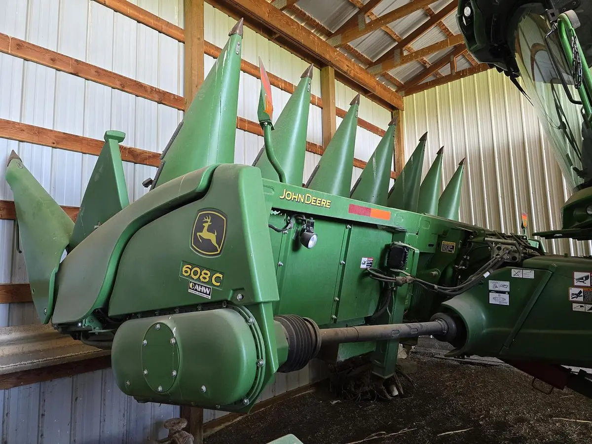 USED 2014 JOHN DEERE 608C