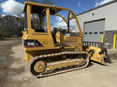 USED 2002 CAT D3G XL